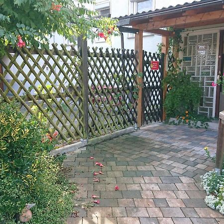 Ferienwohnung In Laendliche Gegend Die Zum Verweilen Einlaedt Wachenroth Bagian luar foto